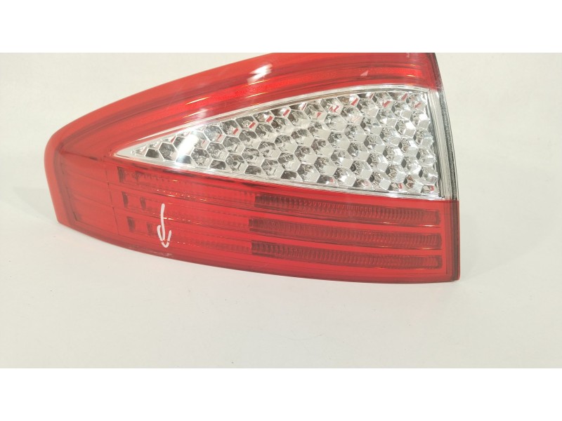 Recambio de piloto trasero izquierdo para ford mondeo iv (ba7) 2.0 referencia OEM IAM 9EL176575  
