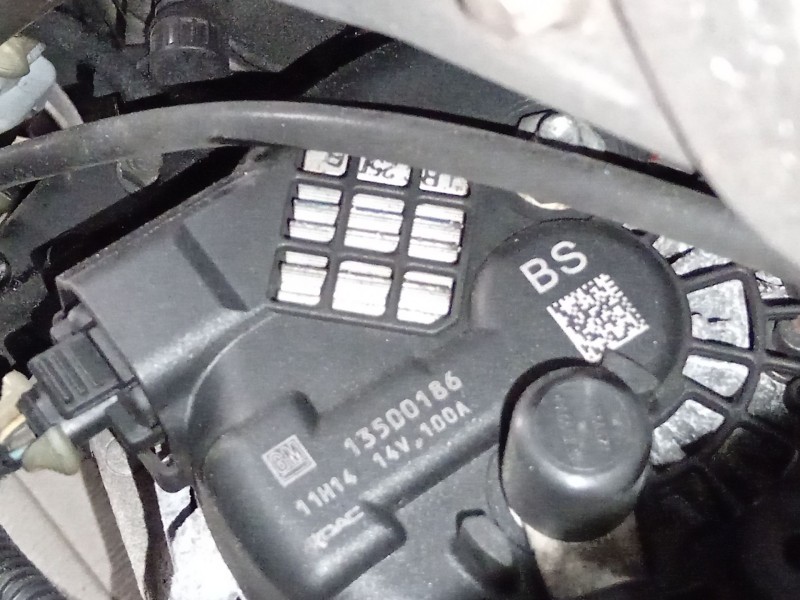 Recambio de alternador para opel astra j (p10) 1.7 cdti (68) referencia OEM IAM 13500186  