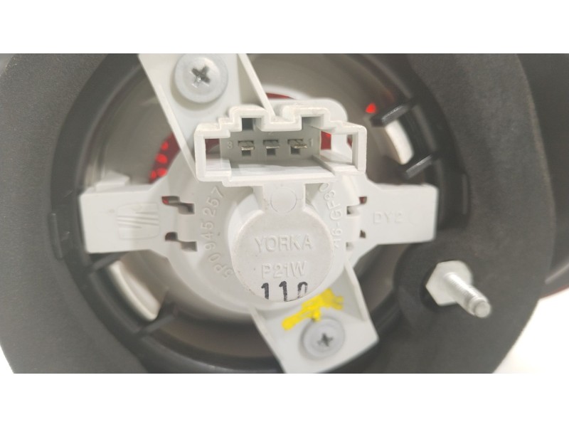 Recambio de piloto trasero izquierdo para seat altea (5p1) 2.0 tdi 16v referencia OEM IAM 5P0945111F  