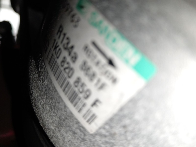 Recambio de compresor aire acondicionado para seat leon (1p1) 2.0 tdi 16v referencia OEM IAM 1K0820859F  