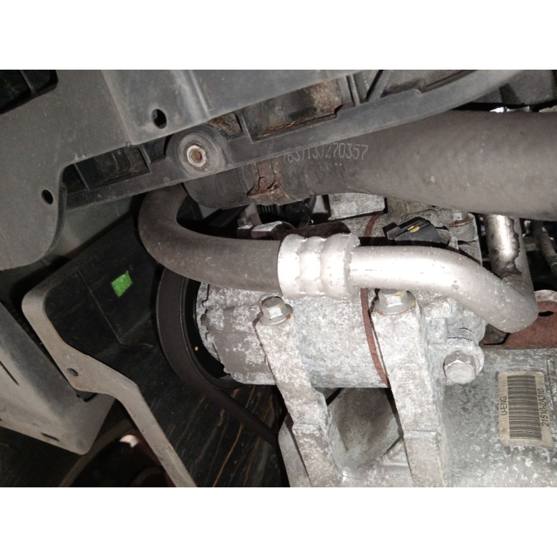 Recambio de compresor aire acondicionado para kia cee´d (jd) 1.6 crdi 128 referencia OEM IAM 97701A6700  