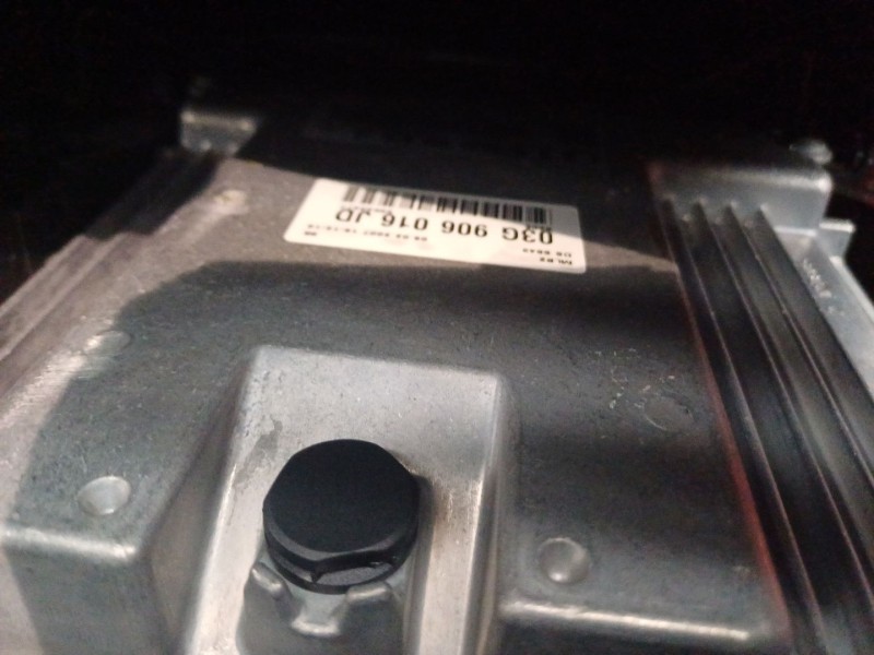 Recambio de centralita motor uce para audi a4 b7 (8ec) 2.0 tdi 16v referencia OEM IAM 03G906016JD  