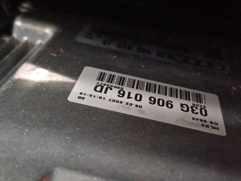 Recambio de centralita motor uce para audi a4 b7 (8ec) 2.0 tdi 16v referencia OEM IAM 03G906016JD  