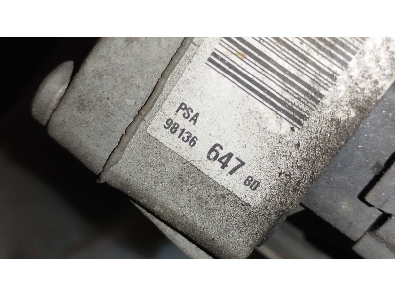 Recambio de bomba direccion para peugeot partner furgoneta/monovolumen 1.6 hdi referencia OEM IAM 9813664780  