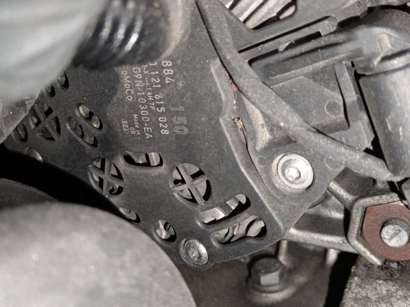Recambio de alternador para ford mondeo iv (ba7) 2.0 tdci referencia OEM IAM 7G9N10300EA 0121615028 