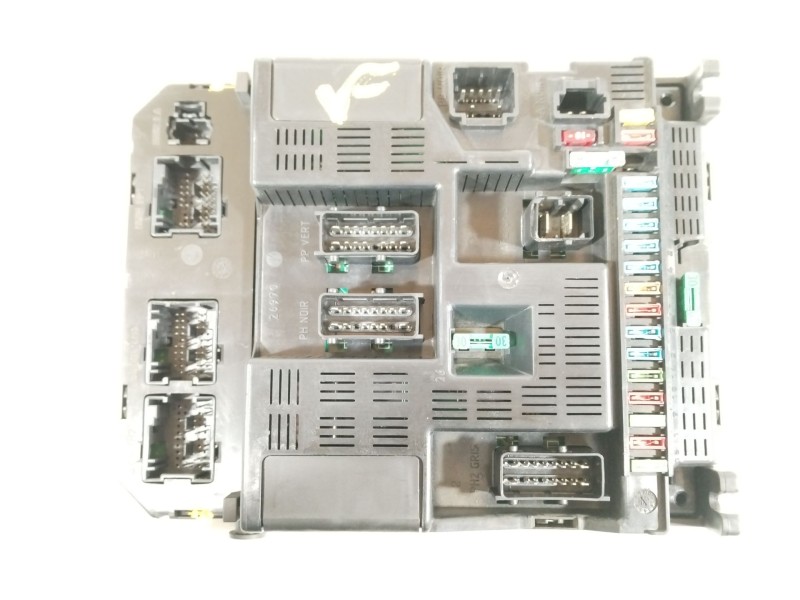 Recambio de caja reles / fusibles para peugeot 307 (3a/c) 1.6 16v referencia OEM IAM 9644098280 9636760580 BSIG0X00