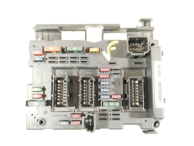 Recambio de caja reles / fusibles para peugeot 307 cc (3b) 2.0 16v referencia OEM IAM 9650663980 BSMB4 33779804