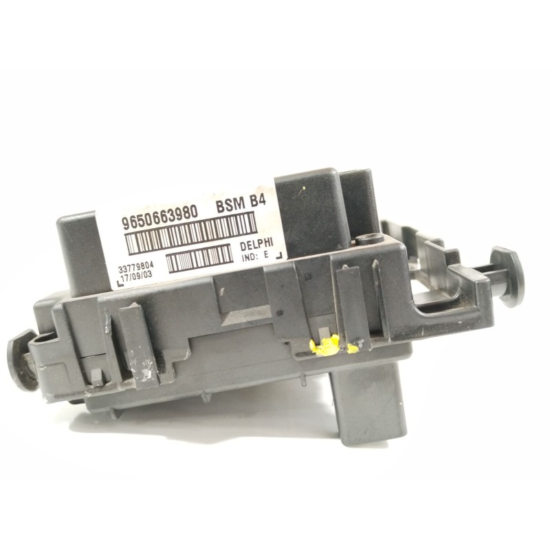 Recambio de caja reles / fusibles para peugeot 307 cc (3b) 2.0 16v referencia OEM IAM 9650663980 BSMB4 33779804
