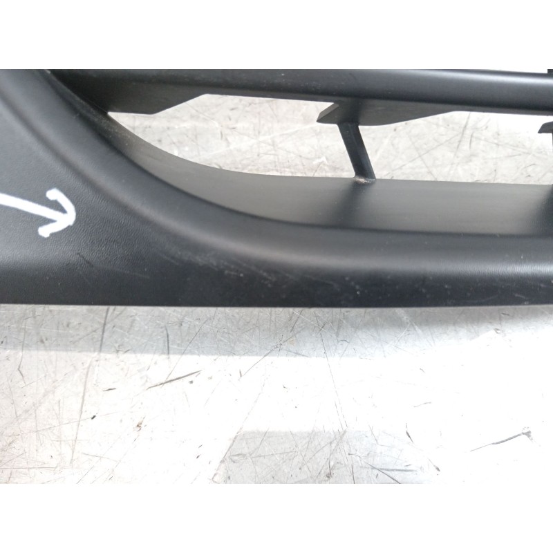 Recambio de rejilla paragolpes derecha para peugeot traveller autobús (v_) 2.0 bluehdi 145 referencia OEM IAM 9811713877 1594081