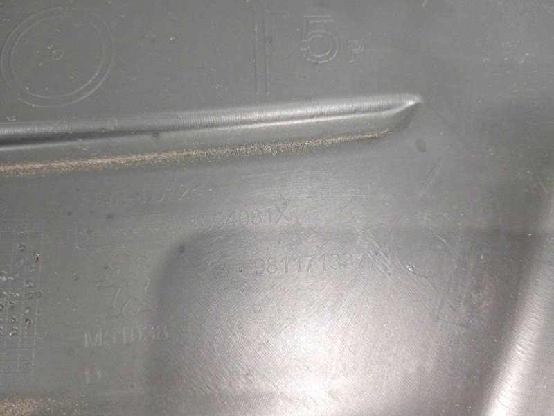 Recambio de rejilla paragolpes derecha para peugeot traveller autobús (v_) 2.0 bluehdi 145 referencia OEM IAM 9811713877 1594081