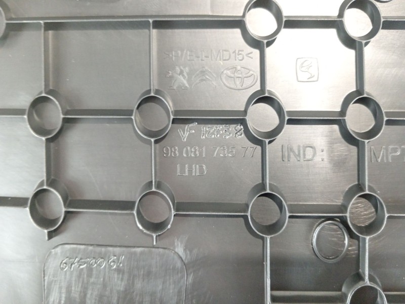 Recambio de moldura para peugeot traveller autobús (v_) 2.0 bluehdi 145 referencia OEM IAM 9808173577  