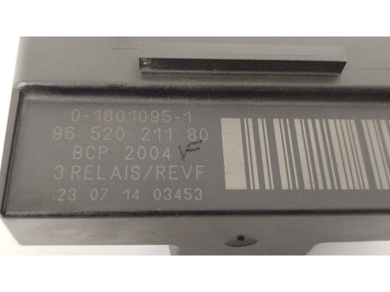 Recambio de caja precalentamiento para peugeot traveller autobús (v_) 2.0 bluehdi 145 referencia OEM IAM 9652021180  