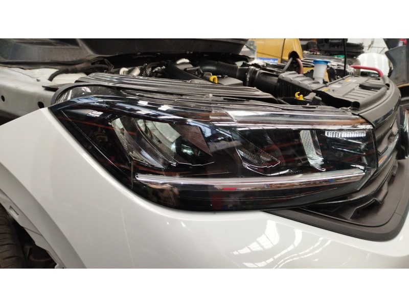 Recambio de faro derecho para volkswagen t-cross (c11, d31) 1.0 tsi referencia OEM IAM 2GM941006B 994428 
