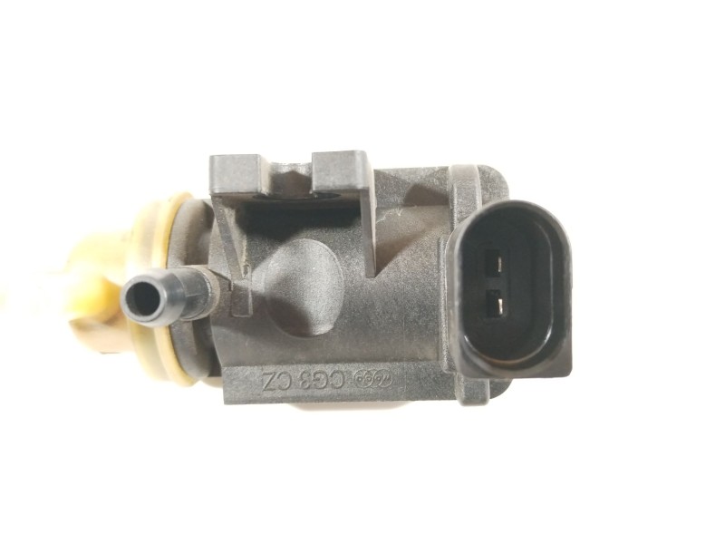 Recambio de valvula aire adicional para audi q3 (8ub, 8ug) 2.0 tdi quattro referencia OEM IAM 1K0906627B  