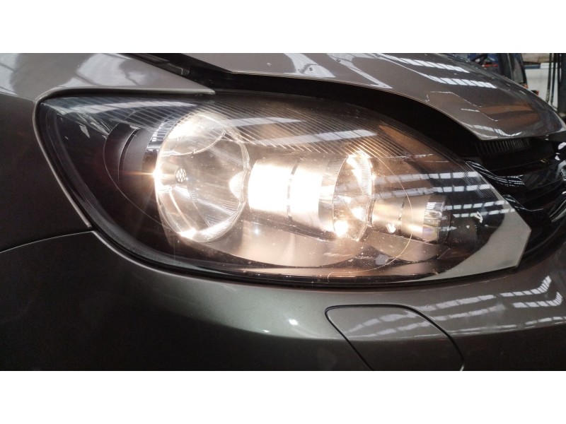 Recambio de faro derecho para volkswagen golf plus v (5m1, 521) 1.6 tdi referencia OEM IAM 1EE009948  