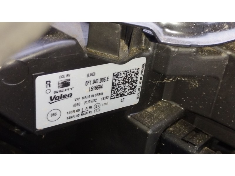 Recambio de faro derecho para seat arona referencia OEM IAM 6F1941006E  