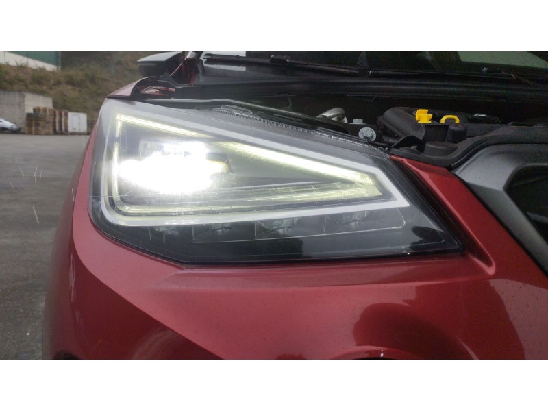 Recambio de faro derecho para seat arona fr referencia OEM IAM 6F1941008F  