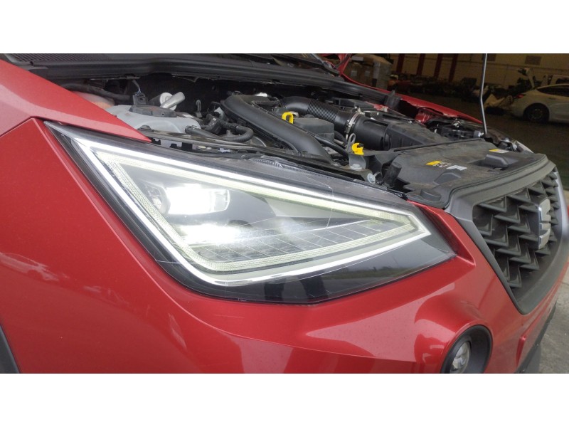 Recambio de faro derecho para seat arona fr referencia OEM IAM 6F1941008F  