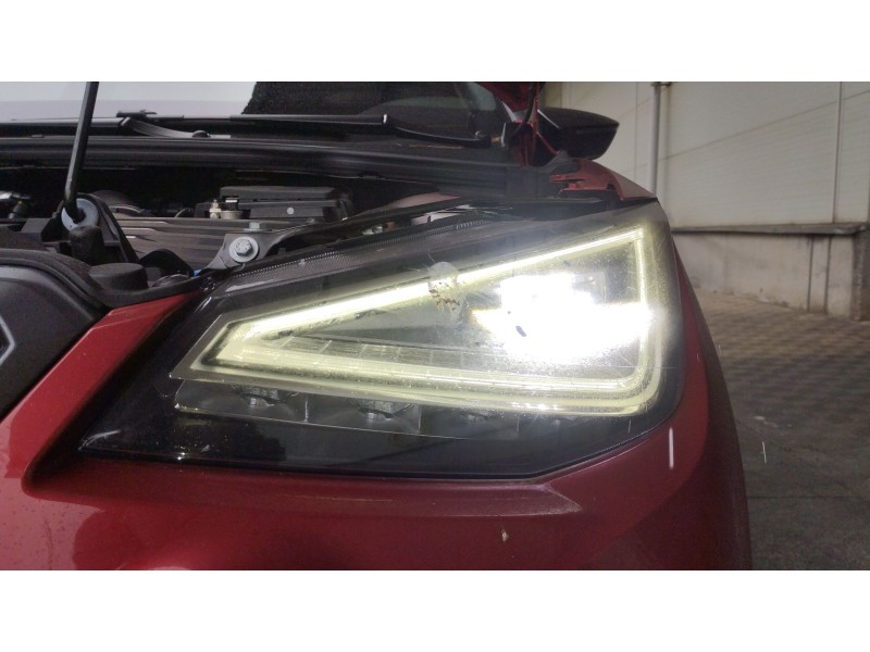 Recambio de faro izquierdo para seat arona fr referencia OEM IAM 6F1941007F  
