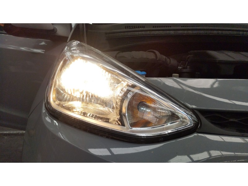 Recambio de faro derecho para hyundai i10 ii (ba, ia) 1.0 referencia OEM IAM 92102B9000  