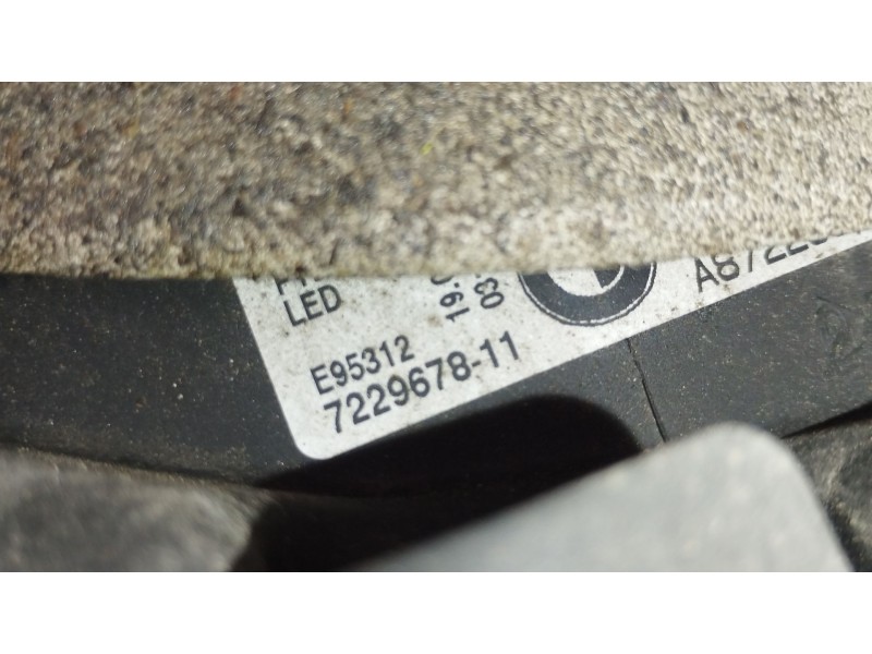 Recambio de faro derecho para bmw 1 (f20) 116 d referencia OEM IAM 7229678  