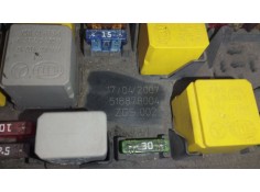Recambio de caja reles / fusibles para mercedes-benz vito autobús (w639) 115 cdi (639.701, 639.703, 639.705) referencia OEM IAM  2
