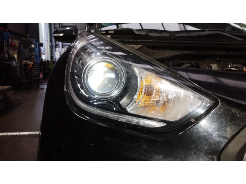 Recambio de faro derecho para kia niro i (de) 1.6 gdi hybrid referencia OEM IAM   