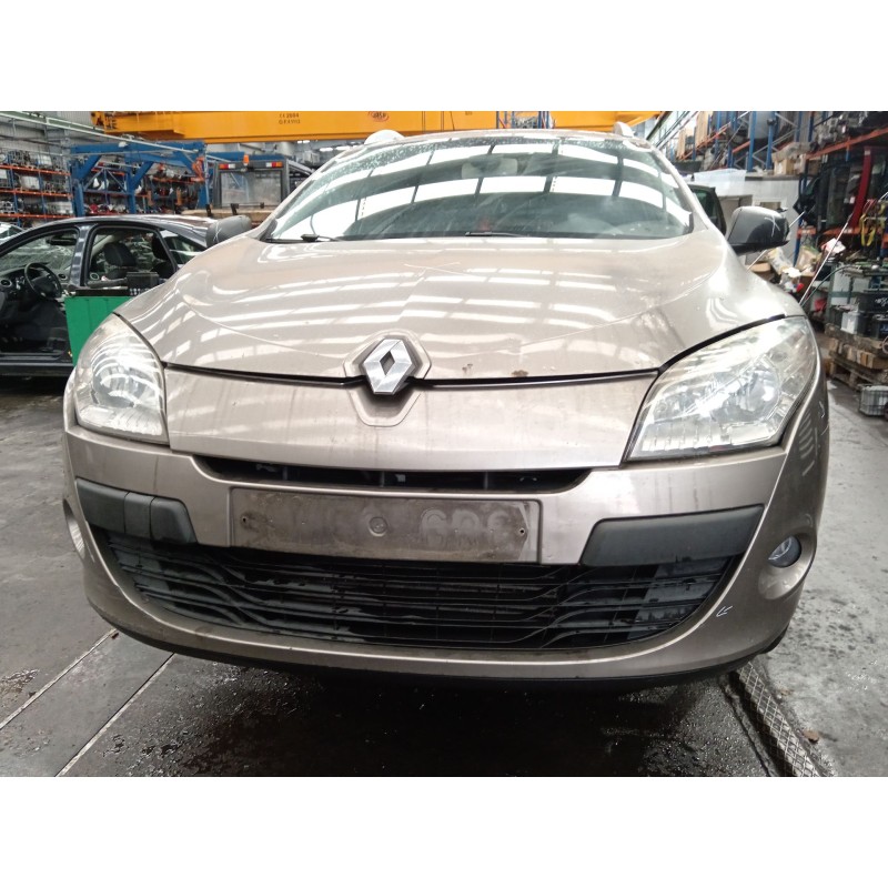 Recambio de paragolpes delantero para renault megane iii grandtour (kz0/1) 1.9 dci (kz0j, kz0n, kz1s) referencia OEM IAM   