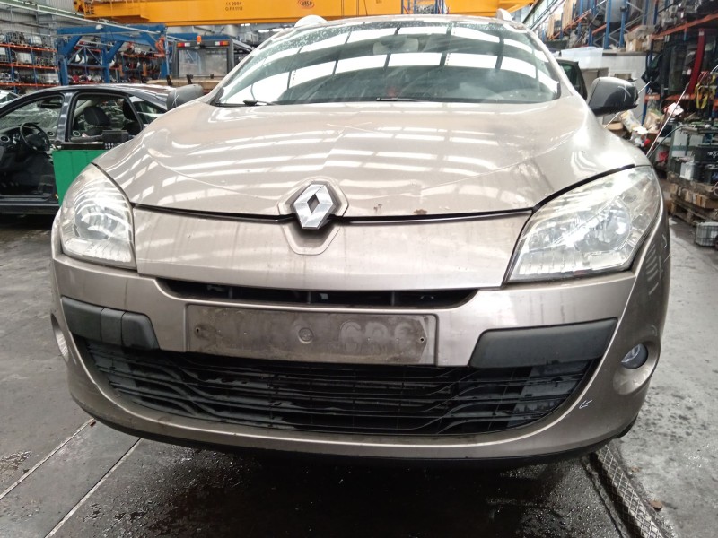 Recambio de paragolpes delantero para renault megane iii grandtour (kz0/1) 1.9 dci (kz0j, kz0n, kz1s) referencia OEM IAM   