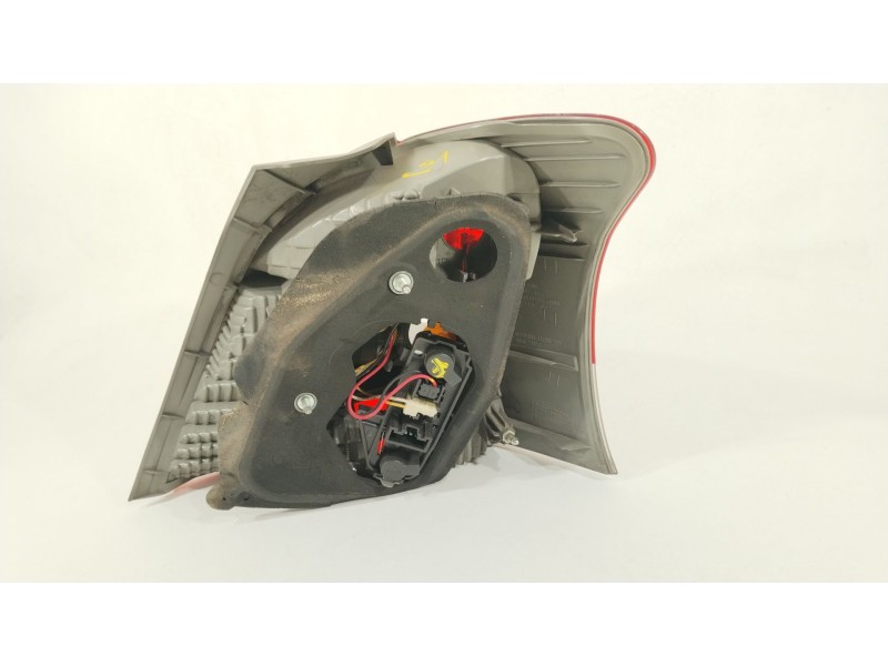 Recambio de piloto trasero izquierdo para toyota yaris (_p9_) 1.4 d-4d (nlp90_) referencia OEM IAM 815510D251  