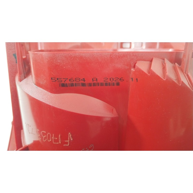 Recambio de piloto trasero derecho para peugeot 307 break (3e) 1.6 hdi 110 referencia OEM IAM 557684 6351X2 