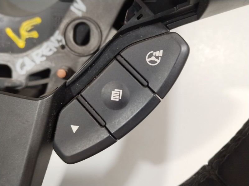 Recambio de volante para kia carens iv 1.6 gdi referencia OEM IAM 56100A4530AK5 56140A4000 