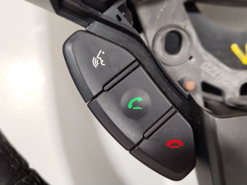 Recambio de volante para kia carens iv 1.6 gdi referencia OEM IAM 56100A4530AK5 56140A4000 