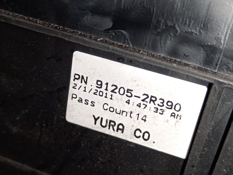 Recambio de caja reles / fusibles para hyundai i30 (fd) 1.4 referencia OEM IAM 912052R390  