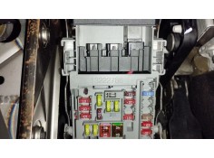 Recambio de caja reles / fusibles para opel astra j sedán 1.7 cdti (69) referencia OEM IAM 13222786  