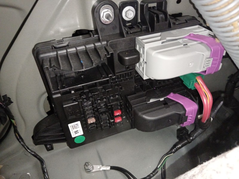 Recambio de caja reles / fusibles para opel insignia a (g09) 2.0 cdti (68) referencia OEM IAM 13277317  