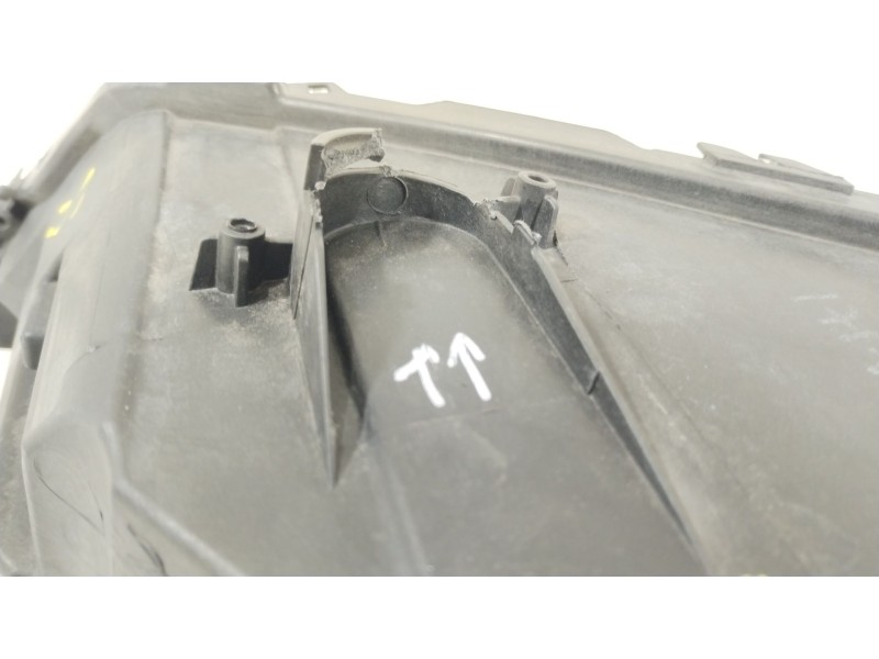 Recambio de faro derecho para seat leon st (5f8) 2.0 cupra referencia OEM IAM 5F1941008L 90100840 7P5941591AJ