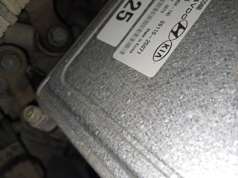 Recambio de centralita motor uce para hyundai sonata v (nf) 2.4 referencia OEM IAM 3911025071  