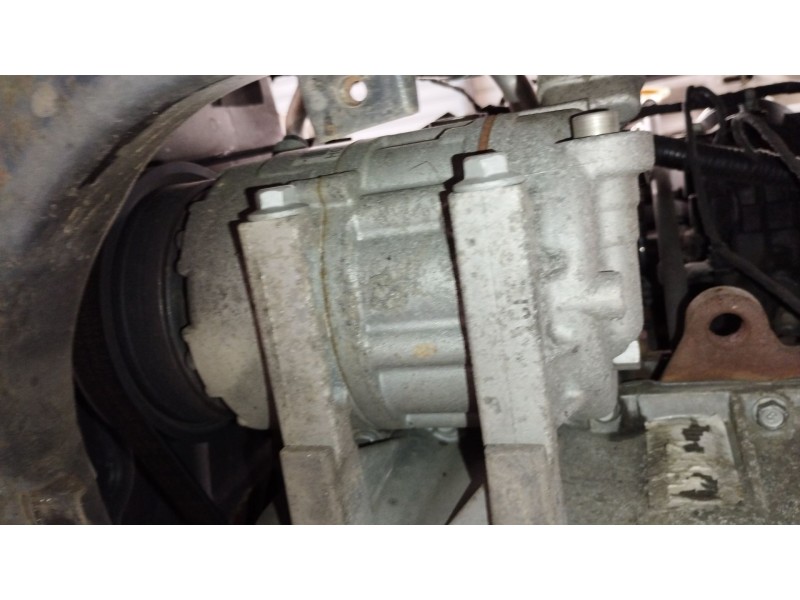 Recambio de compresor aire acondicionado para hyundai i30 (gd) 1.6 crdi referencia OEM IAM F500AN8CA04  