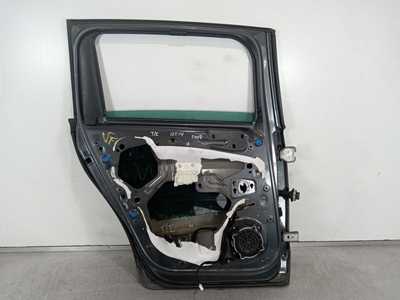 Recambio de puerta trasera izquierda para peugeot 5008 sport pack referencia OEM IAM 9008V7  