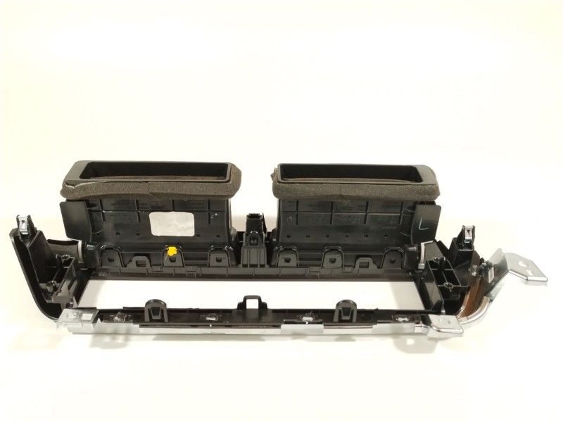 Recambio de rejilla aireadora para nissan qashqai iii (j12) 1.3 dig-t referencia OEM IAM 687516RR0A  