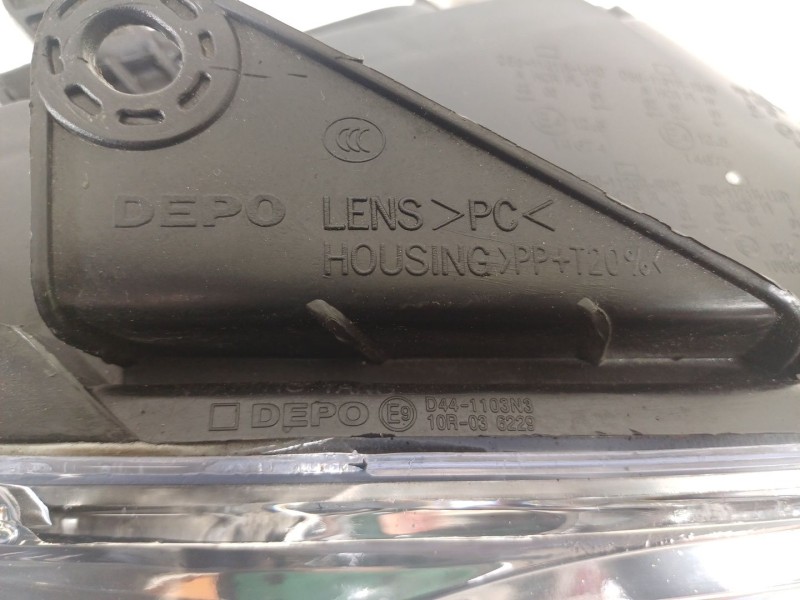 Recambio de faro derecho para peugeot 206 hatchback (2a/c) 1.1 i referencia OEM IAM 6205S9 085501120R 