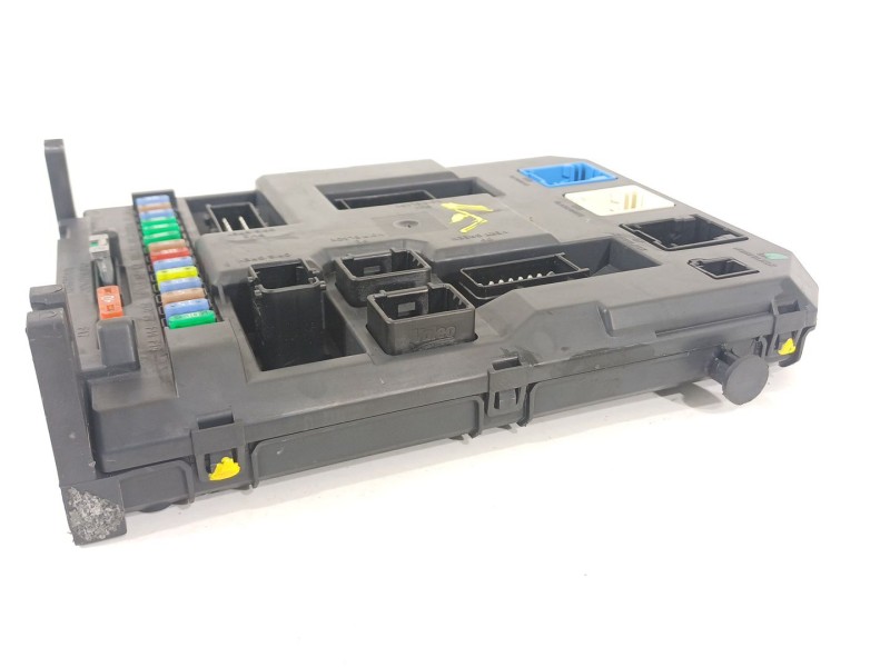Recambio de caja reles / fusibles para citroën c2 (jm_) 1.4 referencia OEM IAM 9664983280 BSIEVX0300 