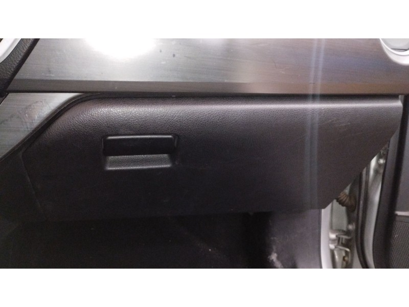 Recambio de guantera para toyota auris (_e18_) 1.4 d-4d (nde180_) referencia OEM IAM   