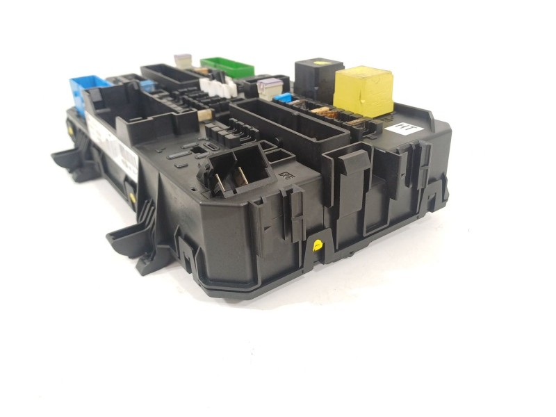 Recambio de caja reles / fusibles para opel astra h (a04) 1.6 (l48) referencia OEM IAM 13222173 5DK00866933 