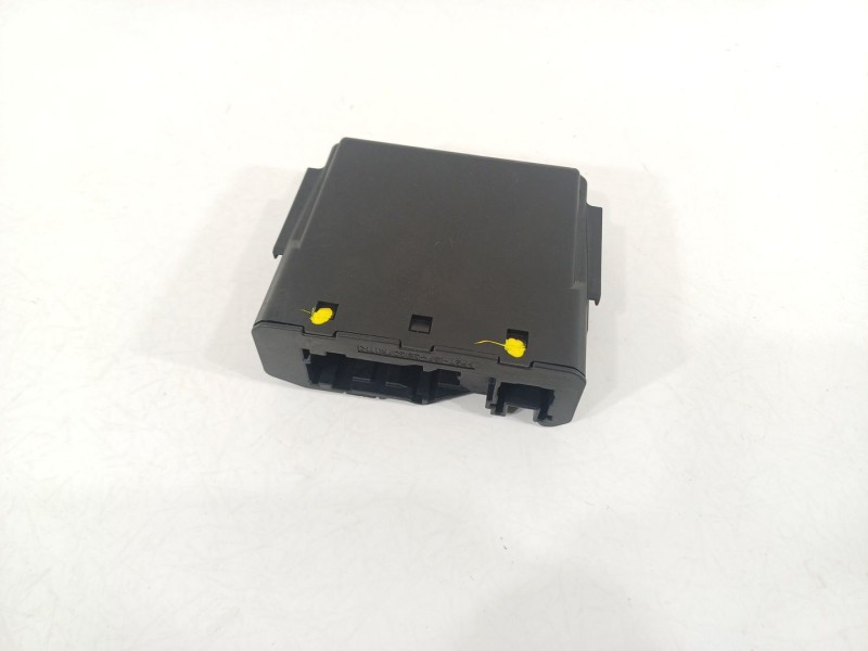 Recambio de caja reles / fusibles para toyota yaris (_p21_, _pa1_, _ph1_) 1.5 hybrid (mxph11) referencia OEM IAM 8264452060  