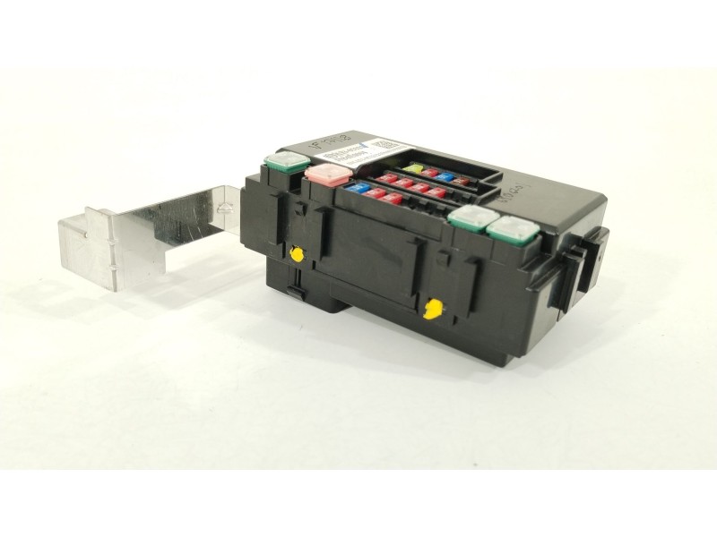 Recambio de caja reles / fusibles para hyundai i10 ii (ba, ia) 1.0 referencia OEM IAM BHA5305321 HB4E0094 