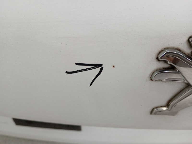Recambio de porton trasero para peugeot 208 i (ca_, cc_) 1.2 vti 82 referencia OEM IAM 9810682180  
