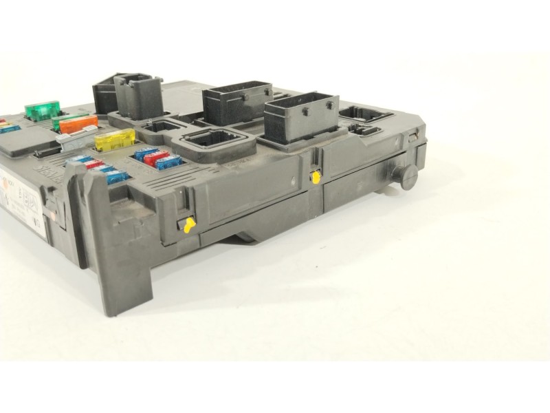 Recambio de caja reles / fusibles para citroën c2 (jm_) 1.6 referencia OEM IAM 9652474380 S118085300K BSIF0100