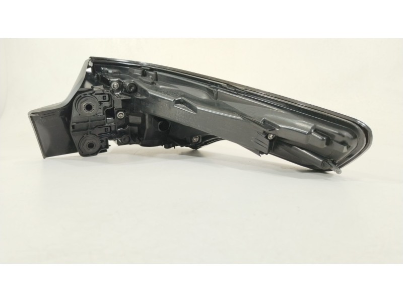 Recambio de piloto trasero izquierdo para volkswagen tiguan (ad1, ax1) 1.5 tsi referencia OEM IAM 571945207B  